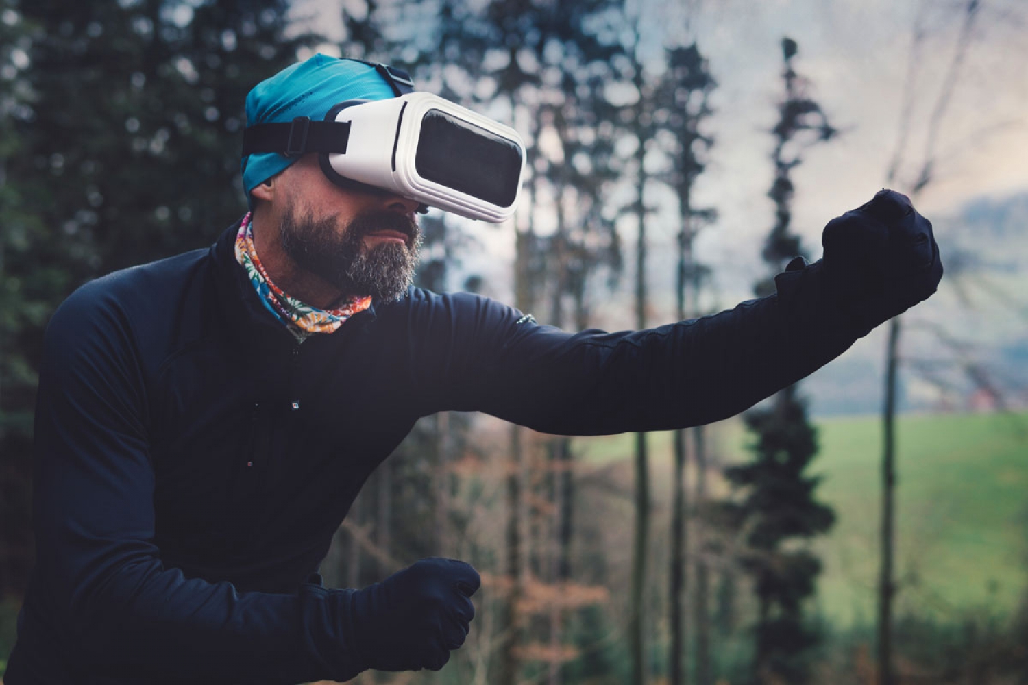 HP's mixed reality headset gets ready for holiday wish lists